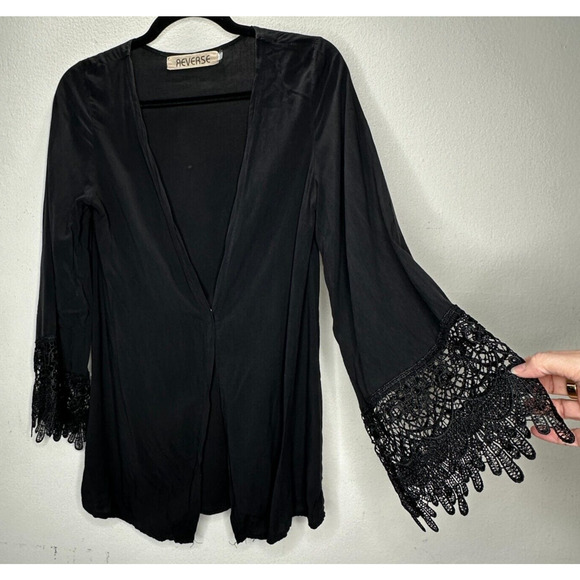 Reverse Black thin Lace Trim Sleeves Front Snap Coverup Top Small - Picture 1 of 13